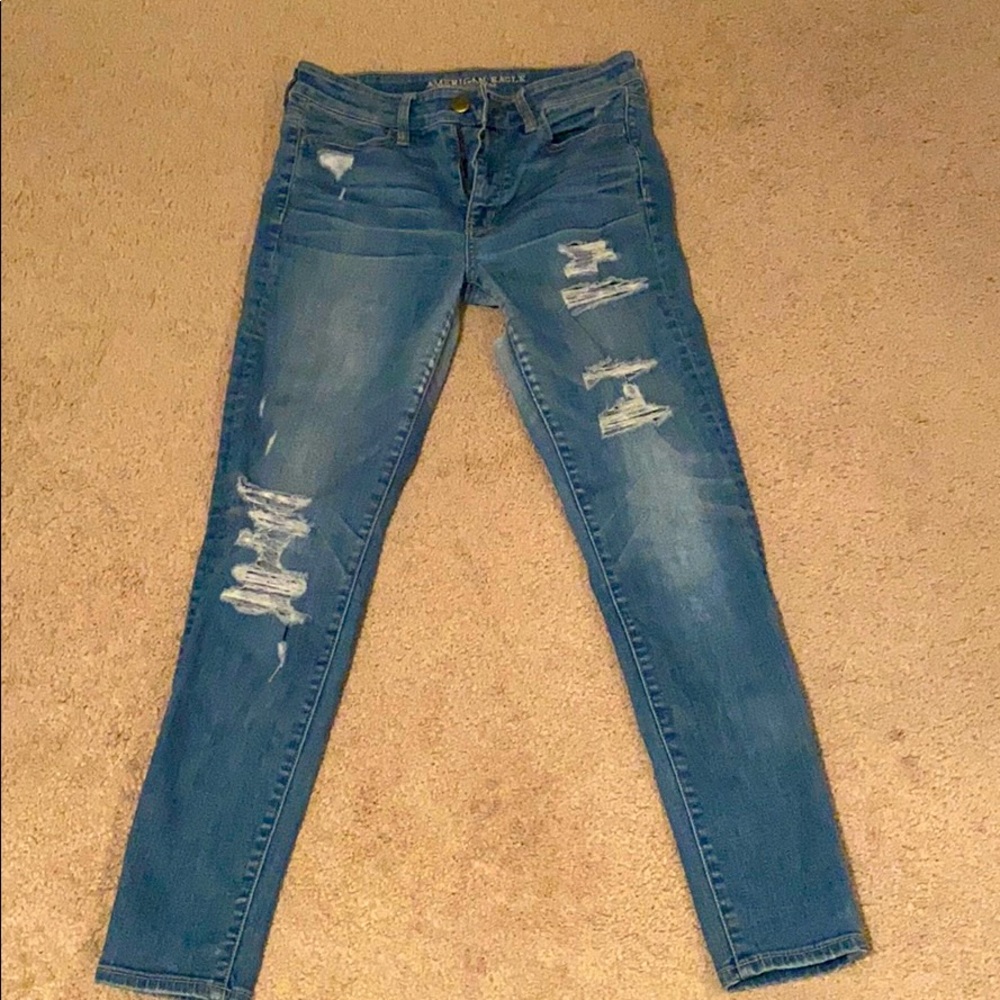 Women’s American Eagle Destroyed Skinny Jeans